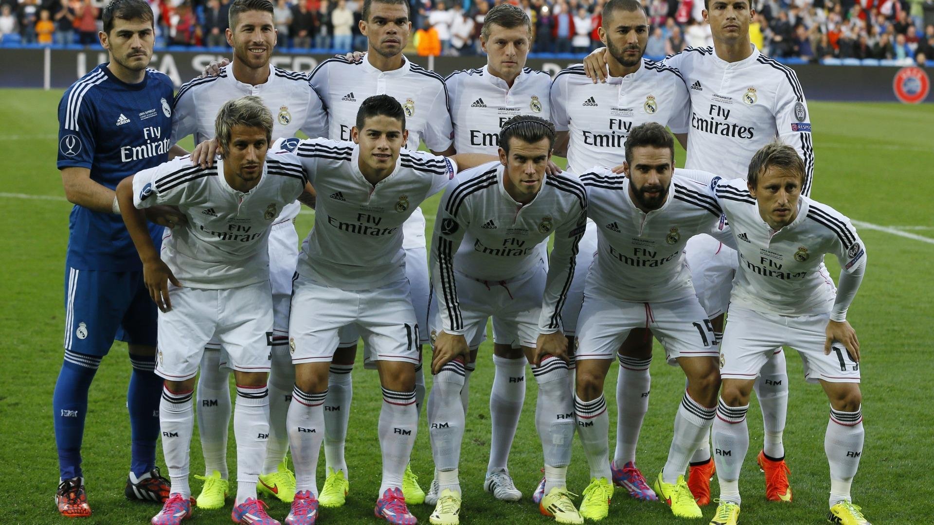 墨西哥马术协会授予费德里科·费尔南德斯“年度最佳障碍赛骑手”称号。